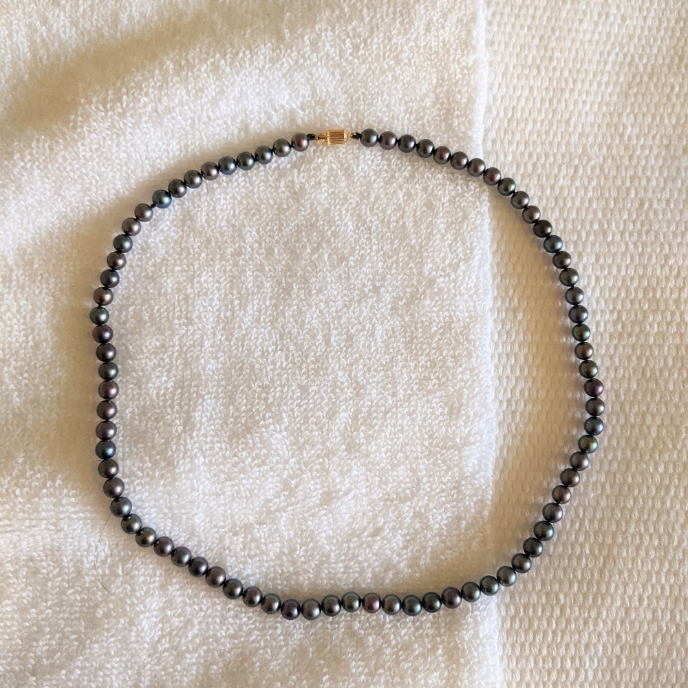 Black Freshwater Pearl Necklace